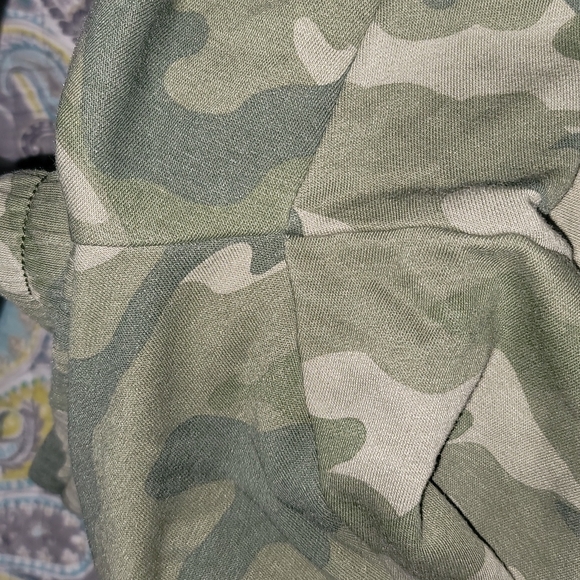 old navy jogging pants - Picture 4 of 4